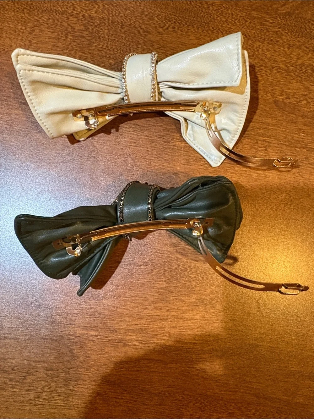 Anthropologie Ivory and Olive Bow Hair Clips - Set of 2